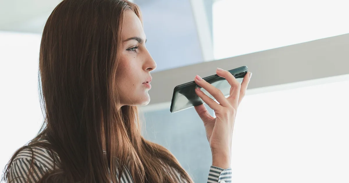 Exercícios e Estratégias para Apraxia da Fala no Adulto: Como Funciona a Reabilitação Online